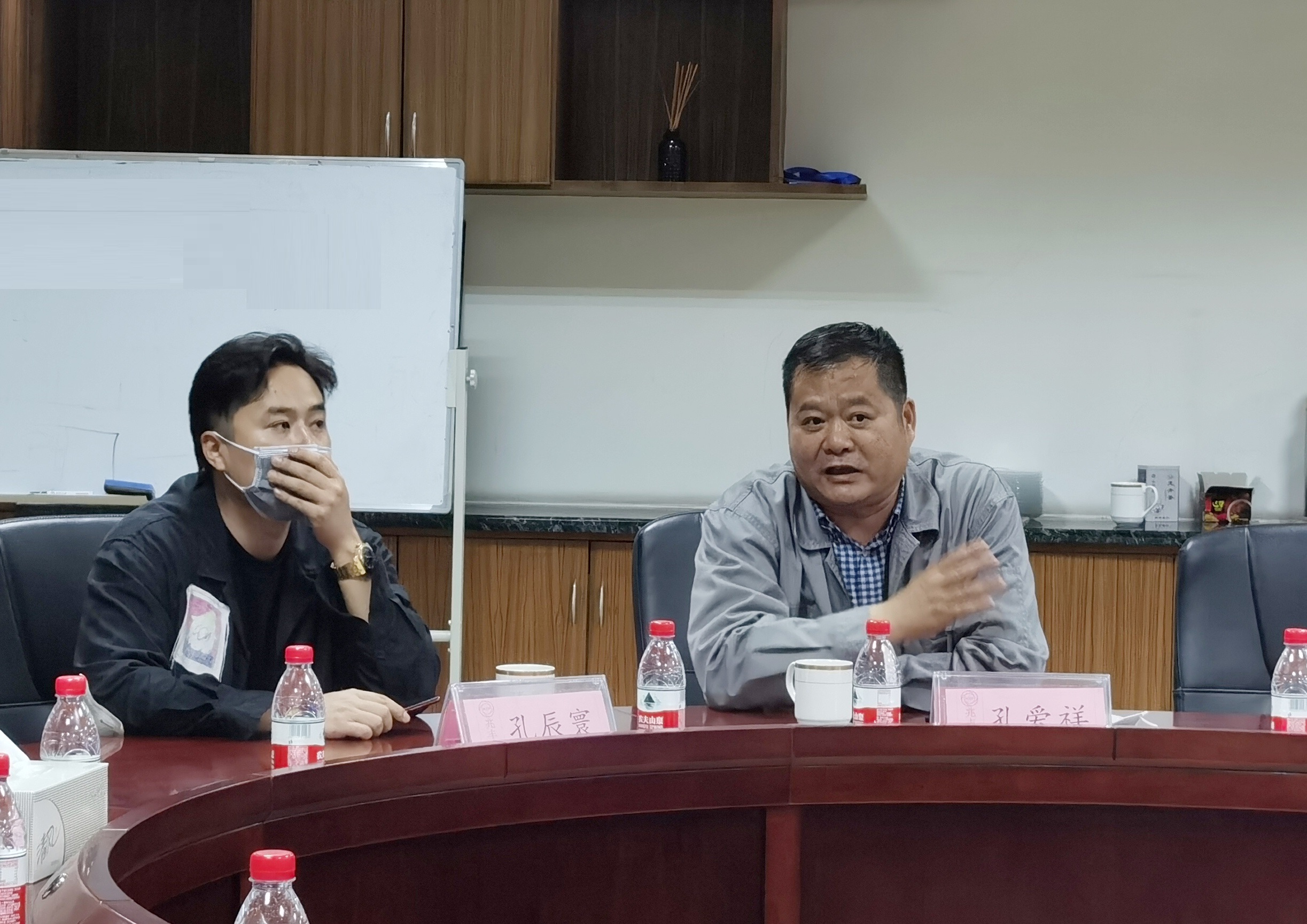 1593823676756679LOJg.jpg 1593823676756679LOJg.jpg