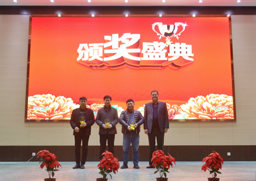 1577777796197270rq3f.jpg 4.jpg